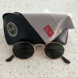 Oval rayban sunglasses